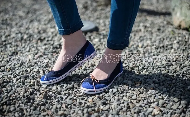 Bsports手机版同程春意盎然：2025年度新款运动鞋男士系列