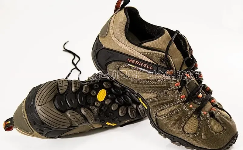 特步2025春夏季新款运动男鞋：引领潮流的运动装备